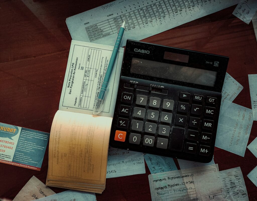 Calculatrice et factures pour fixer ses tarifs de freelance WordPress