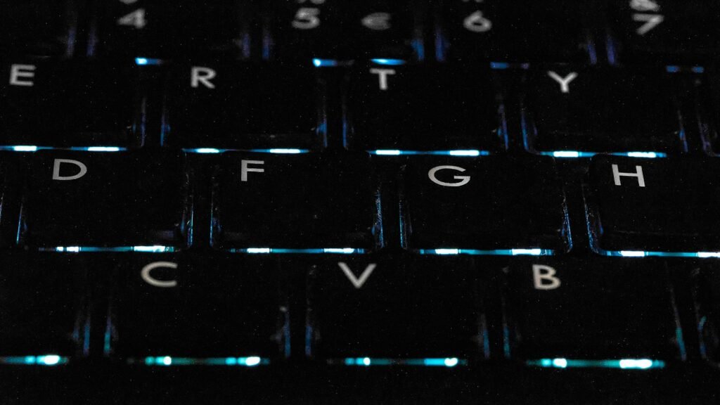 Clavier rétroéclairé pour écrire un prompt